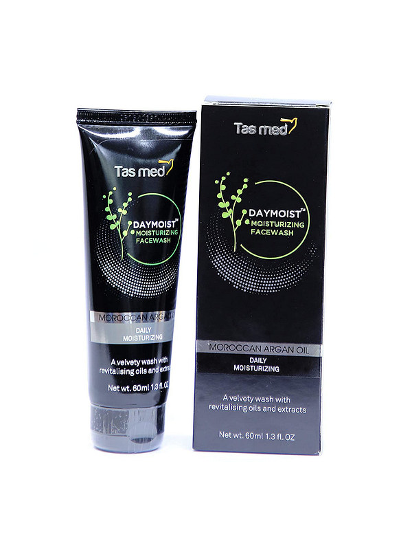 Daymoist Moisturizing Face Wash 60ml